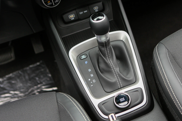 Chi tiết Hyundai Venue tại Việt Nam chỉ 485 triệu đồng - Hình 8 Chi tiet Hyundai Venue tai Viet Nam chi 485 trieu dong-Hinh-8