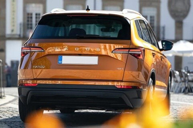 Người mua xe Skoda Karoq và Kodiaq được giảm hơn 100 triệu đồng - Hình 2 Nguoi mua xe Skoda Karoq va Kodiaq duoc giam hon 100 trieu dong-Hinh-2