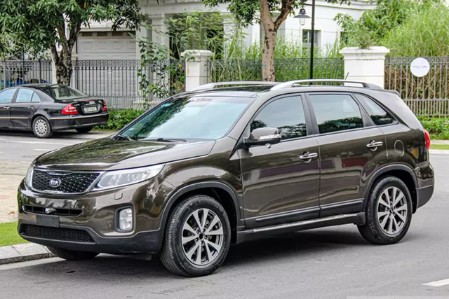 Kia Sorento 2014 chỉ 430 triệu đồng Kia Sorento 2014 chi 430 trieu dong