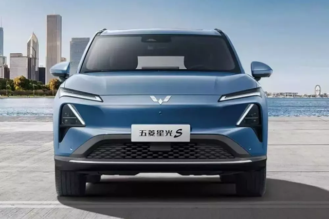 Xem phiên bản thể thao hơn của dòng xe Wuling Starlight Xem phien ban the thao hon cua dong xe Wuling Starlight