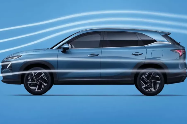 Xem phiên bản thể thao hơn của dòng xe Wuling Starlight - Hình 2 Xem phien ban the thao hon cua dong xe Wuling Starlight-Hinh-2
