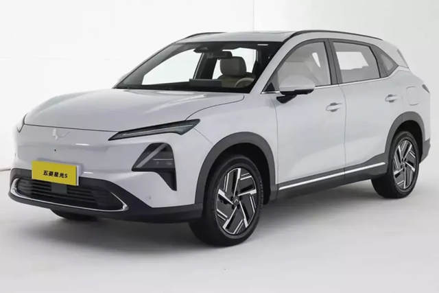 Xem phiên bản thể thao hơn của dòng xe Wuling Starlight - Hình 9 Xem phien ban the thao hon cua dong xe Wuling Starlight-Hinh-9
