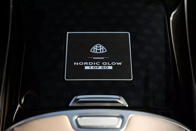 Xem xe siêu sang Mercedes-Maybach S 680 Edition Nordic Glow - Hình 6 Xem xe sieu sang Mercedes-Maybach S 680 Edition Nordic Glow-Hinh-6