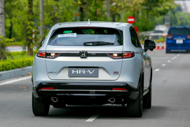 Hãng khuyến mãi mạnh cho mẫu Honda HR-V - Hình 9 Hang khuyen mai manh cho mau Honda HR-V-Hinh-9