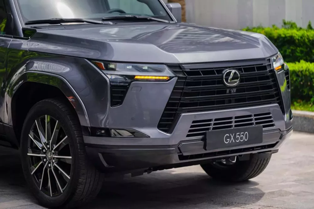 Ngắm mãi mẫu SUV hạng sang GX thế hệ mới - Hình 4 Ngam mai mau SUV hang sang GX the he moi-Hinh-4