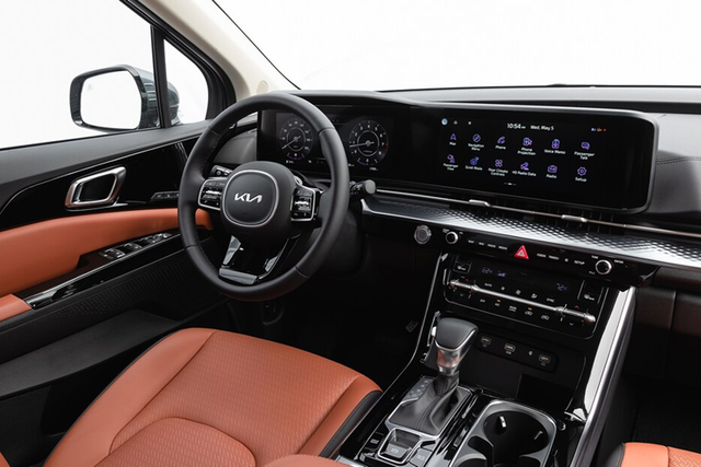 Cận cảnh Carnival VIN 2024 đang được giảm giá tới 40 triệu đồng - Hình 4 Can canh Carnival VIN 2024 dang duoc giam gia toi 40 trieu dong-Hinh-4