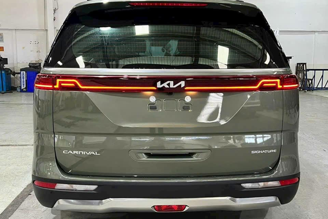 Cận cảnh Carnival VIN 2024 đang được giảm giá tới 40 triệu đồng - Hình 7 Can canh Carnival VIN 2024 dang duoc giam gia toi 40 trieu dong-Hinh-7