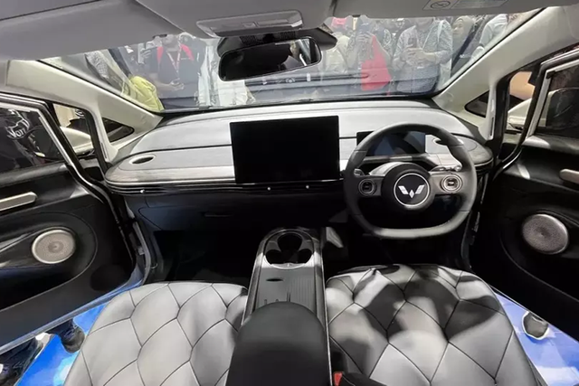 Chi tiết mẫu MPV chạy điện Wuling Cloud EV 2024 - Hình 7 Chi tiet mau MPV chay dien Wuling Cloud EV 2024-Hinh-7