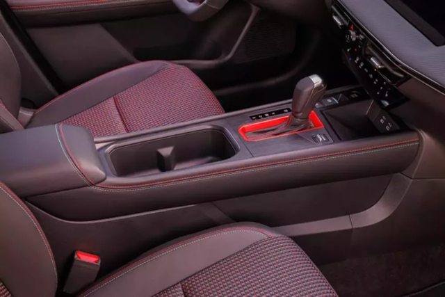 SUV Nissan Kicks 2025 thế hệ mới tăng mạnh kích thước - Hình 12 SUV Nissan Kicks 2025 the he moi tang manh kich thuoc-Hinh-12