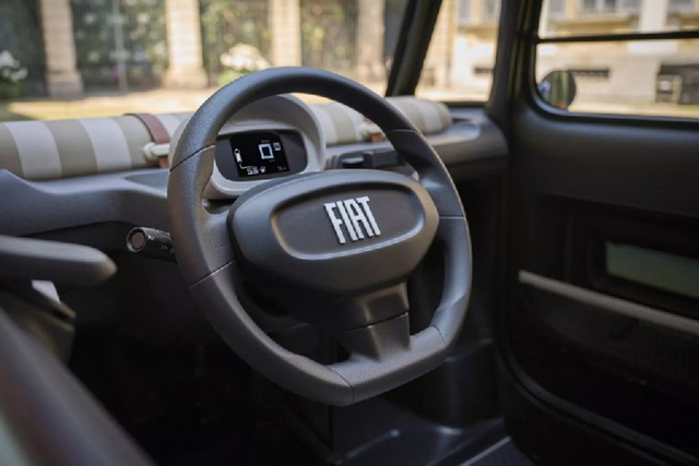 Cảnh sát kinh tế Italia đã thu giữ lô hàng gồm 134 chiếc Fiat Topolino - Hình 5 Canh sat kinh te Italia da thu giu lo hang gom 134 chiec Fiat Topolino-Hinh-5