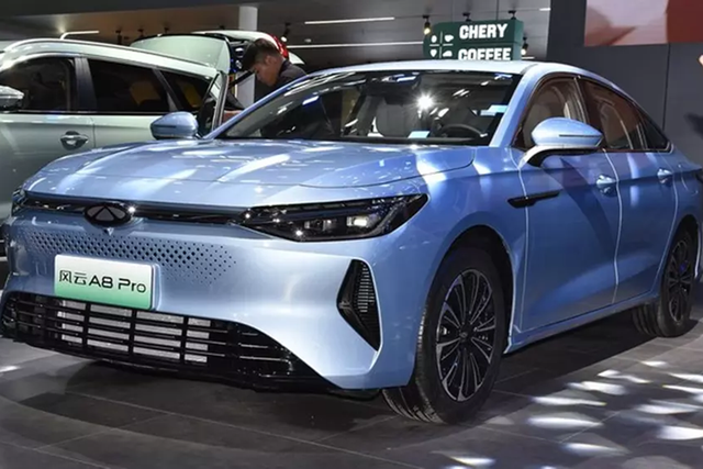 Mau xe sedan Chery Fulwin A8 Pro PHEV 2024 gia bao nhieu?-Hinh-2