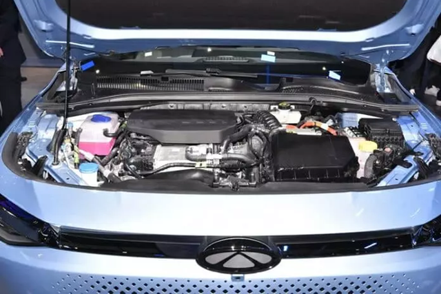 Mẫu xe sedan Chery Fulwin A8 Pro PHEV 2024 giá bao nhiêu? - Hình 8 Mau xe sedan Chery Fulwin A8 Pro PHEV 2024 gia bao nhieu?-Hinh-8