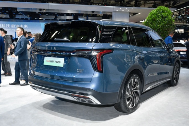 Chi tiết Hongqi HS7 PHEV 2024 mới - Hình 7 Chi tiet Hongqi HS7 PHEV 2024 moi-Hinh-7