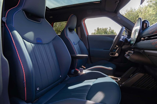 MINI Aceman 2025 mới là mẫu xe chạy bằng điện - Hình 7 MINI Aceman 2025 moi la mau xe chay bang dien-Hinh-7