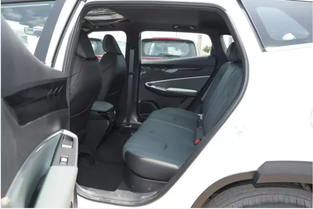 Chi tiết Geely Boyue 2024 của Trung Quốc chỉ có 302 triệu đồng - Hình 7 Chi tiet Geely Boyue 2024 cua Trung Quoc chi co 302 trieu dong-Hinh-7