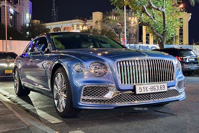 Tận thấy Bentley Flying Spur hybrid ở Sài Gòn - Hình 3 Tan thay Bentley Flying Spur hybrid o Sai Gon-Hinh-3