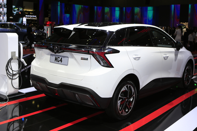 Lộ diện mẫu SUV điện MG4 EV tại Việt Nam - Hình 10 Lo dien mau SUV dien MG4 EV tai Viet Nam-Hinh-10
