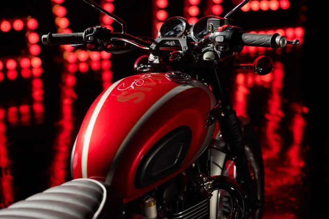 Mẫu môtô hoài cổ Triumph Bonneville T120 Elvis Presley Limited Edition - Hình 11 Mau moto hoai co Triumph Bonneville T120 Elvis Presley Limited Edition-Hinh-11
