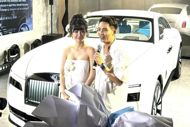 Rolls-Royce Spectre đầu tiên xuất hiện tại Việt Nam Rolls-Royce Spectre dau tien xuat hien tai Viet Nam