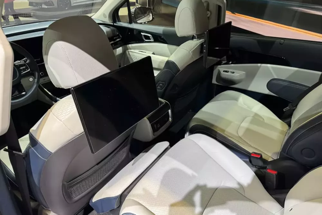 Chi tiết Kia Carnival 2025 hybrid - Hình 8 Chi tiet Kia Carnival 2025 hybrid-Hinh-8