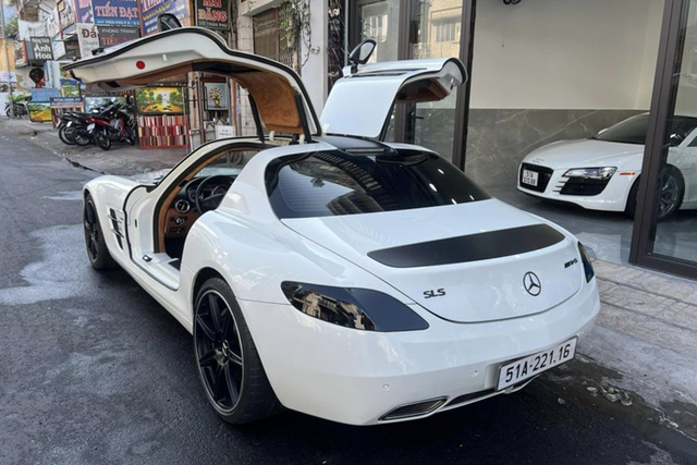 Chiem nguong hang hiem Mercedes-Benz SLS AMG-Hinh-11