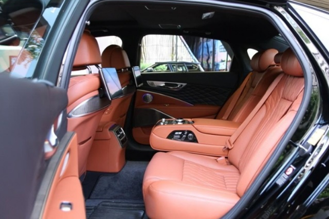 Mẫu sedan hạng sang cỡ lớn K9 2024 giá chỉ hơn 1 tỷ - Hình 5 Mau sedan hang sang co lon K9 2024 gia chi hon 1 ty-Hinh-5