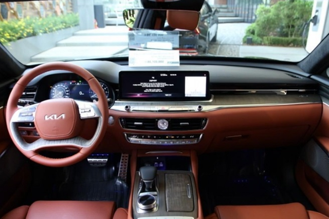 Mẫu sedan hạng sang cỡ lớn K9 2024 giá chỉ hơn 1 tỷ - Hình 3 Mau sedan hang sang co lon K9 2024 gia chi hon 1 ty-Hinh-3