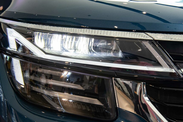 Kia Seltos 2024 giá khởi điểm từ 599 triệu đồng - Hình 8 Kia Seltos 2024 gia khoi diem tu 599 trieu dong-Hinh-8