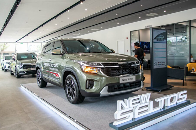 Kia Seltos 2024 giá khởi điểm từ 599 triệu đồng - Hình 5 Kia Seltos 2024 gia khoi diem tu 599 trieu dong-Hinh-5