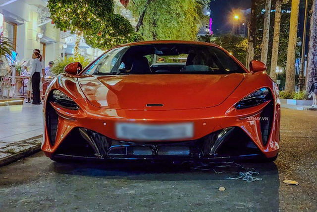 Siêu xe McLaren Artura trên phố Sài Gòn - Hình 2 Sieu xe McLaren Artura tren pho Sai Gon-Hinh-2