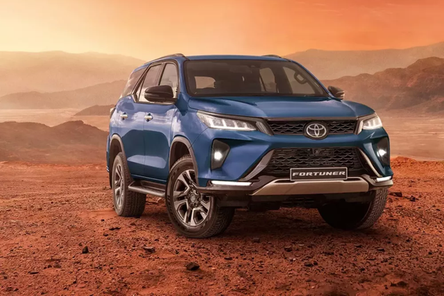 Mẫu xe DSUV Toyota Fortuner MHEV 2024 sẽ có tổng cộng 4 phiên bản Mau xe DSUV Toyota Fortuner MHEV 2024 se co tong cong 4 phien ban