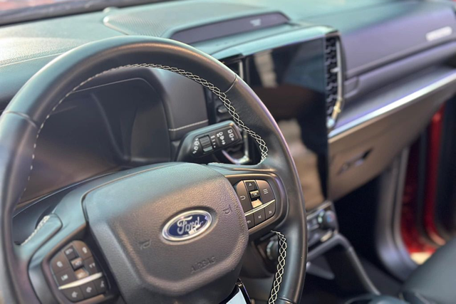 Ford Everest Platinum 1,509 tỷ đồng có gì hay? - Hình 6 Ford Everest Platinum 1,509 ty dong co gi hay?-Hinh-6