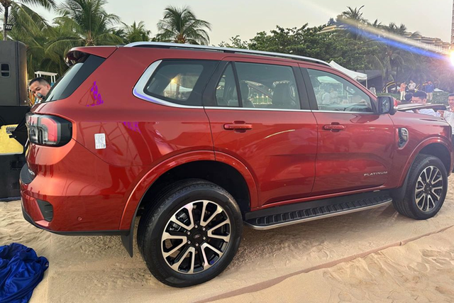 Ford Everest Platinum 1,509 tỷ đồng có gì hay? - Hình 10 Ford Everest Platinum 1,509 ty dong co gi hay?-Hinh-10