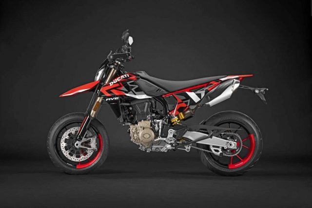 Cận cảnh Ducati Hypermotard 698 Mono từ 480 triệu - Hình 3 Can canh Ducati Hypermotard 698 Mono tu 480 trieu-Hinh-3
