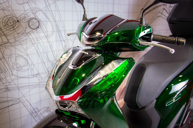 Xe tay ga Honda SH Vetro 2024 có gì mà giá tới 190 triệu? - Hình 3 Xe tay ga Honda SH Vetro 2024 co gi ma gia toi 190 trieu?-Hinh-3