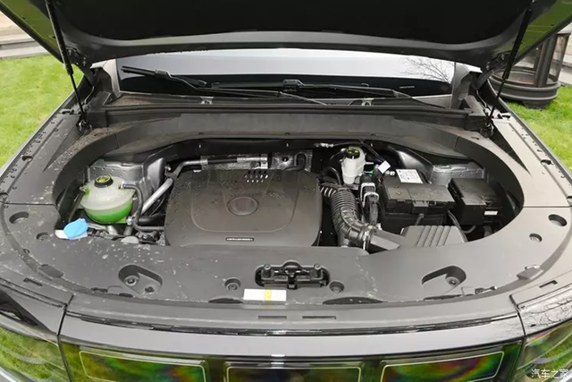 SUV cỡ nhỏ off-road Beijing BJ30 2024 giá siêu rẻ - Hình 5 SUV co nho off-road Beijing BJ30 2024 gia sieu re-Hinh-5