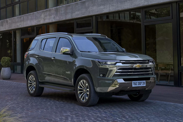 Diện mạo tươi mới của SUV 7 chỗ Chevrolet TrailBlazer 2025 - Hình 2 Dien mao tuoi moi cua SUV 7 cho Chevrolet TrailBlazer 2025-Hinh-2