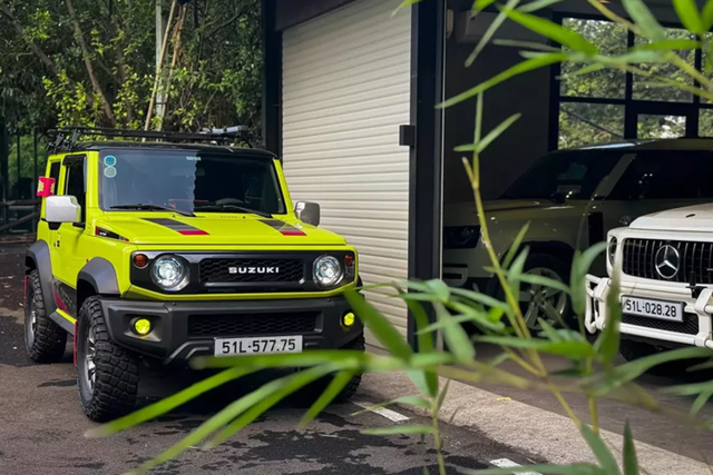 Đại gia Bình Dương chi tiền mua Suzuki Jimny giá rẻ để trải nghiệm - Hình 3 Dai gia Binh Duong chi tien mua Suzuki Jimny gia re de trai nghiem-Hinh-3