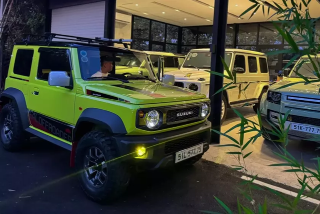 Đại gia Bình Dương chi tiền mua Suzuki Jimny giá rẻ để trải nghiệm - Hình 2 Dai gia Binh Duong chi tien mua Suzuki Jimny gia re de trai nghiem-Hinh-2