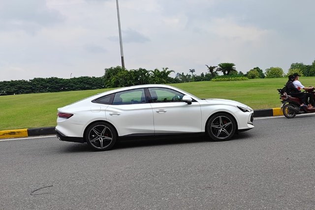 Sedan cỡ D MG7 trình làng thị trường Việt Nam vào cuối tháng 8 Sedan co D MG7 trinh lang thi truong Viet Nam vao cuoi thang 8