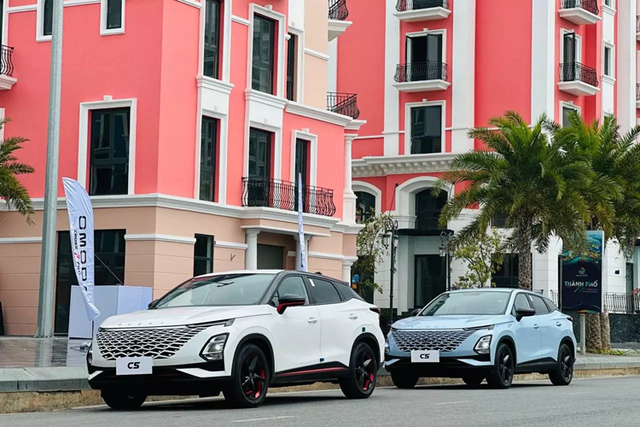 Omoda 5 - SUV cỡ B ngoại thất đẹp, còn nội thất thế nào? - Hình 18 Omoda 5 - SUV co B ngoai that dep, con noi that the nao?-Hinh-18