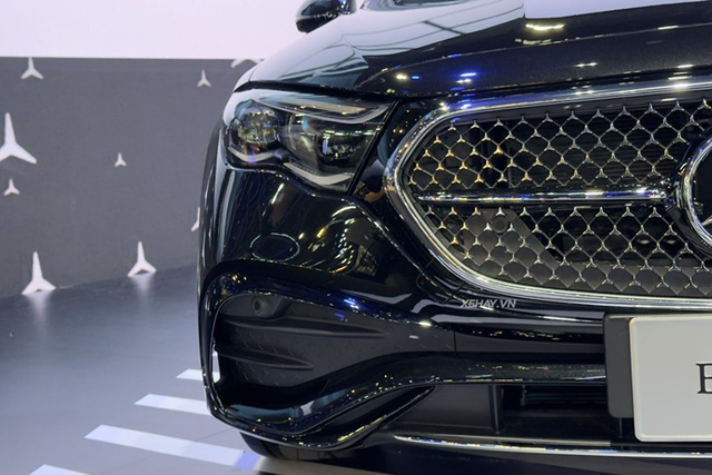 Mercedes-Benz E-Class 2024 được phân phối với 2 phiên bản - Hình 3 Mercedes-Benz E-Class 2024 duoc phan phoi voi 2 phien ban-Hinh-3