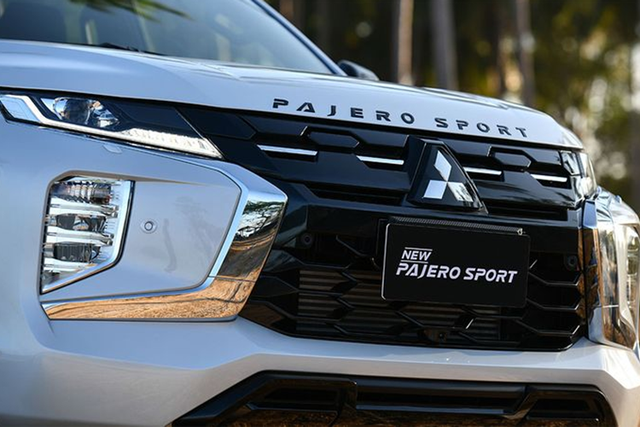 Xem chi tiết Mitsubishi Pajero Sport 2024 - Hình 3 Xem chi tiet Mitsubishi Pajero Sport 2024-Hinh-3