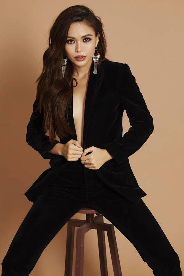 Ngọc Trinh, Mai Phương Thuý và những sao Việt diện vest không nội y nóng hôi hổi - Hình 4 Ngoc Trinh, Mai Phuong Thuy va nhung sao Viet dien vest khong noi y nong hoi hoi-Hinh-4