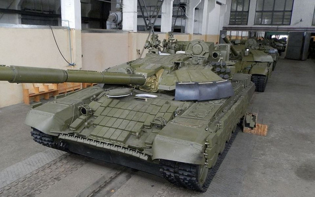 'Do suc' xe tang T-72AMT Ukraine va T-72B3 cua Nga-Hinh-2