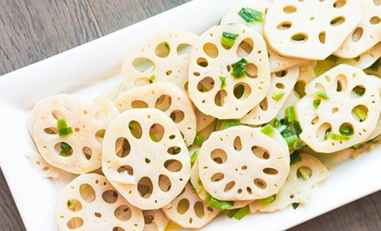 Củ sen kết hợp thứ này thành thực phẩm bất lợi cho sức khỏe - Hình 3 Cu sen ket hop thu nay thanh thuc pham bat loi cho suc khoe-Hinh-3