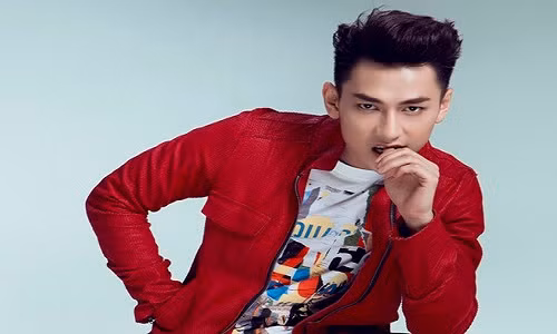 Diem cac sao Viet mat mot mi van khien chi em phat cuong