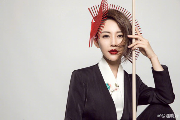 'Nữ thần bi-a' xứ Trung gây ấn tượng với phong cách thời trang sexy 'Nu than bi-a' xu Trung gay an tuong voi phong cach thoi trang sexy