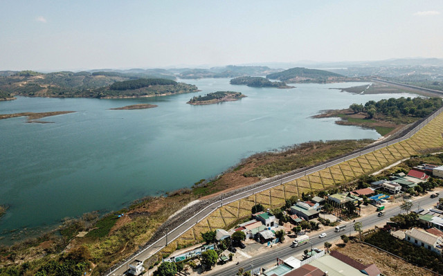 Đại gia Nguyễn Cao Trí và loạt siêu dự án dính lùm xùm - Hình 3 Dai gia Nguyen Cao Tri va loat sieu du an dinh lum xum-Hinh-3