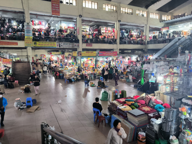 Chợ truyền thống ế ẩm dịp cận Tết, tiểu thương lo lắng - Hình 5 Cho truyen thong e am dip can Tet, tieu thuong lo lang-Hinh-5